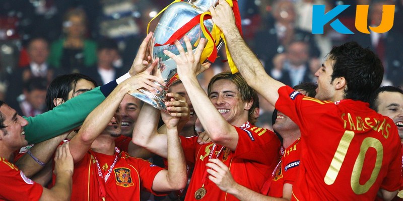 La Furia lên ngôi vô địch UEFA Euro 2008