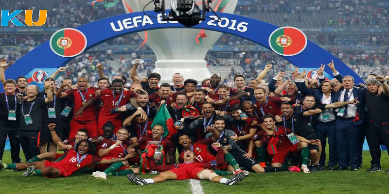Đội tuyển Bồ Đào Nha giành danh hiệu Euro 2016
